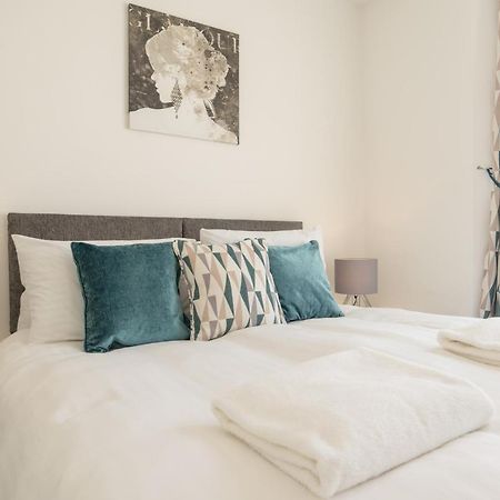 Highfield House - 1 Bed-Sleeps 2-Tjs20Hh Apartment อิลฟราคูมบ์ ภายนอก รูปภาพ