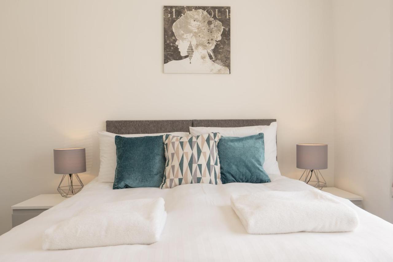 Highfield House - 1 Bed-Sleeps 2-Tjs20Hh Apartment อิลฟราคูมบ์ ภายนอก รูปภาพ