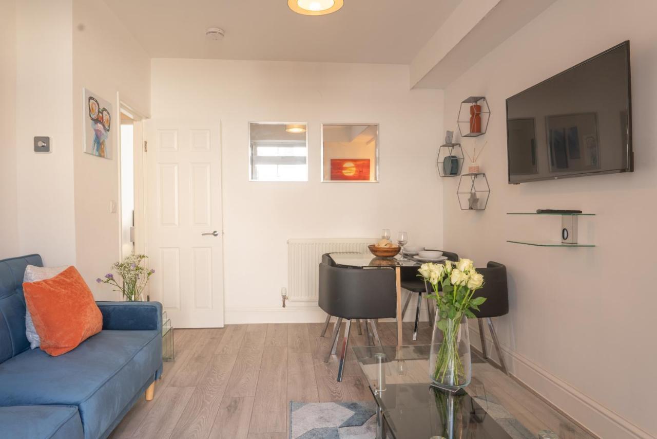 Highfield House - 1 Bed-Sleeps 2-Tjs20Hh Apartment อิลฟราคูมบ์ ภายนอก รูปภาพ