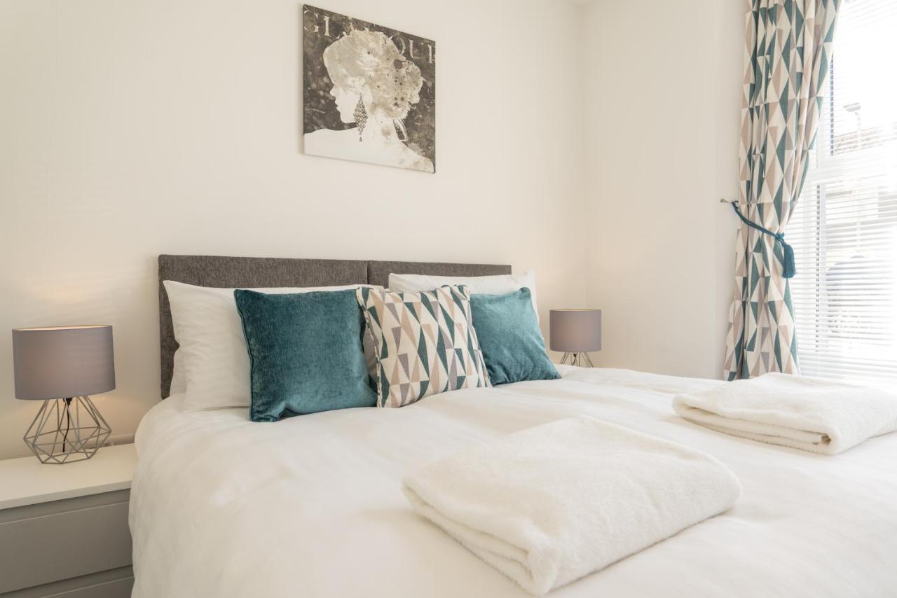 Highfield House - 1 Bed-Sleeps 2-Tjs20Hh Apartment อิลฟราคูมบ์ ภายนอก รูปภาพ